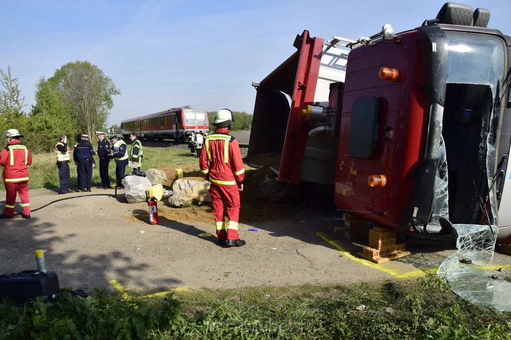 Schwerer VU LKW Zug Bergheim Kenten Koelnerstr P116.JPG - Miklos Laubert